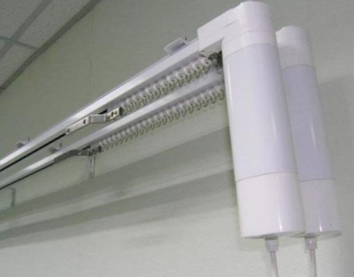 A római árnyékolók varrással, fotózással és utasításokkal maguk csinálják meg Elektromos párkány római redőnyhöz